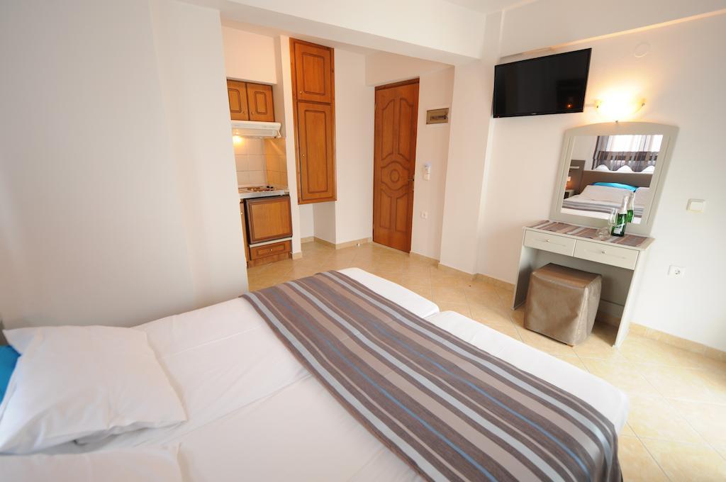 Hotel Asterias Лименария Номер фото